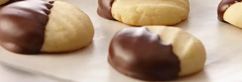 Coconut atta biscuits- healthy biscuit recipe