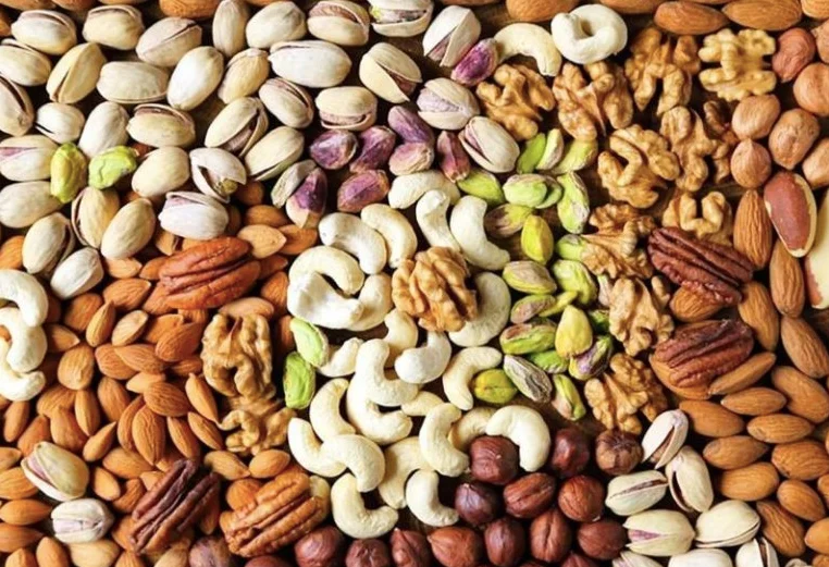 What are some Vitamin B12 Rich Dry Fruits?
